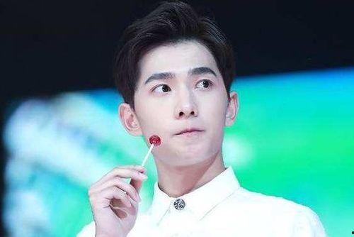 科学家不如明星网红,揭秘知识传播的“流量”差异