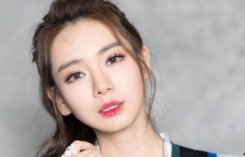 女明星网红长相描述图,美貌与气质并存的时尚偶像