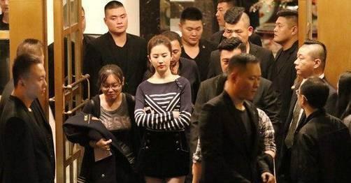 明星网红摆排场图片大全,一场视觉盛宴的图片大盘点