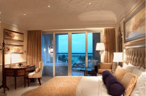 海景房热门话题英文,Exploring the Trend: The Rise of Seaside Real Estate in the Global Market