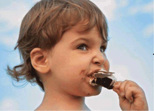 宝宝吃东西热门话题大全,营养、安全与成长秘诀