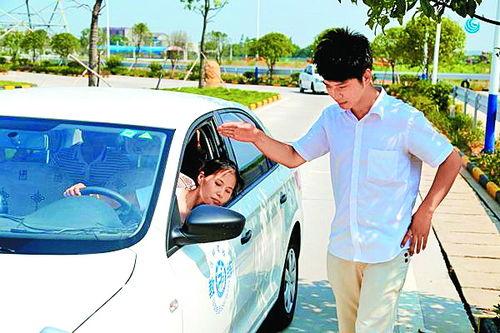 暑假学车广告热门话题,掌握驾驶技能，开启自由驰骋新篇章