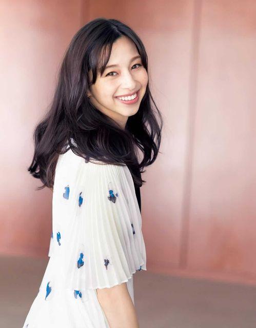 明星网红烫发图片女,明星同款发型解析