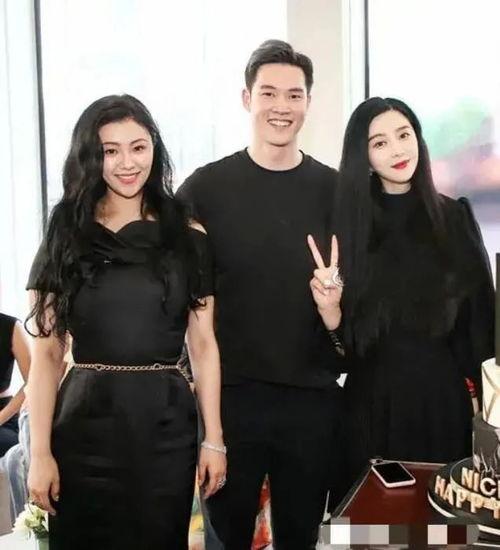 为什么明星网红同框,明星网红同框背后的故事与互动揭秘