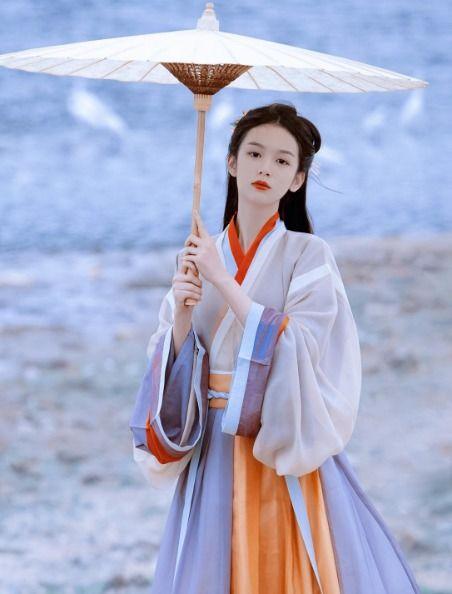 西安古装汉服明星网红店,西安汉服网红店，演绎古韵时尚传奇