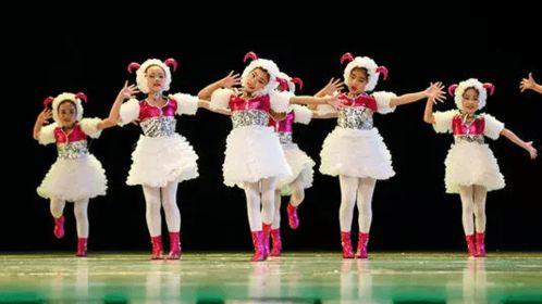 儿童舞蹈怎么跳热门话题,跟随节奏，舞动童年风采