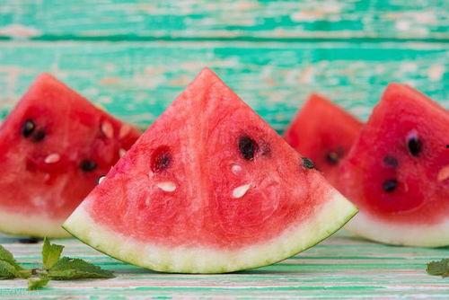 朋友圈今日吃瓜一篇文案